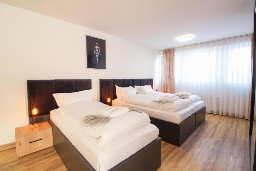Hotel Dona Bergisch Gladbach Exterior photo